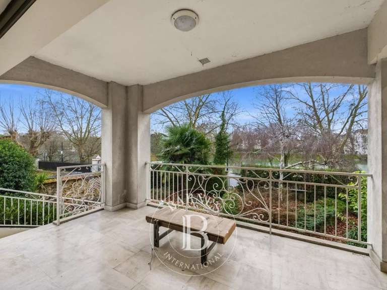 Maison Joinville-le-Pont - 3 chambres - 220m²