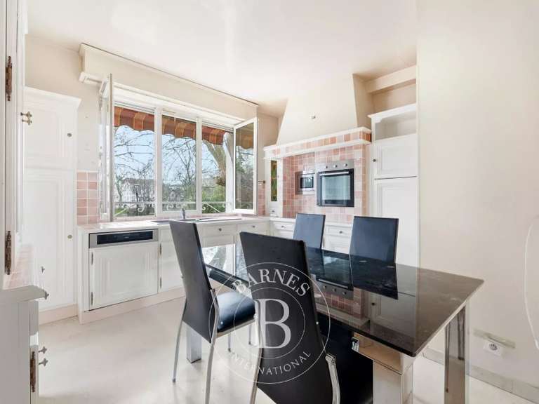 Maison Joinville-le-Pont - 3 chambres - 220m²