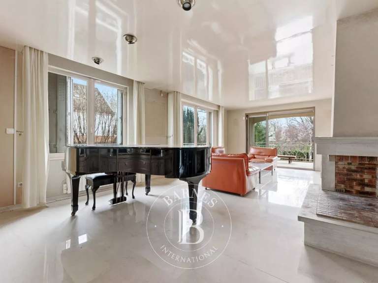 Maison Joinville-le-Pont - 3 chambres - 220m²