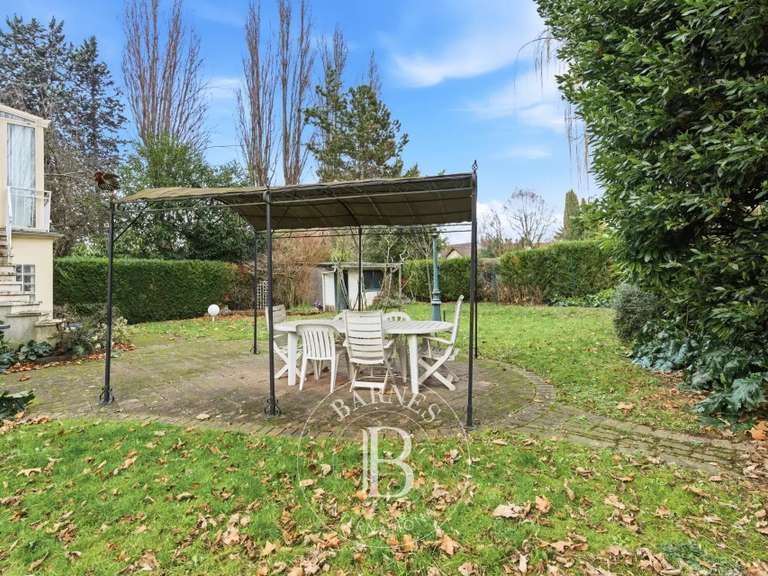 Maison Joinville-le-Pont - 3 chambres - 220m²