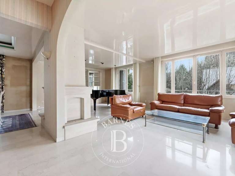 Maison Joinville-le-Pont - 3 chambres - 220m²