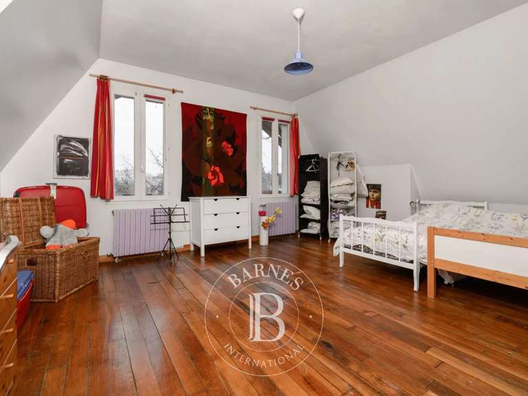 Maison Joinville-le-Pont - 6 chambres - 350m²