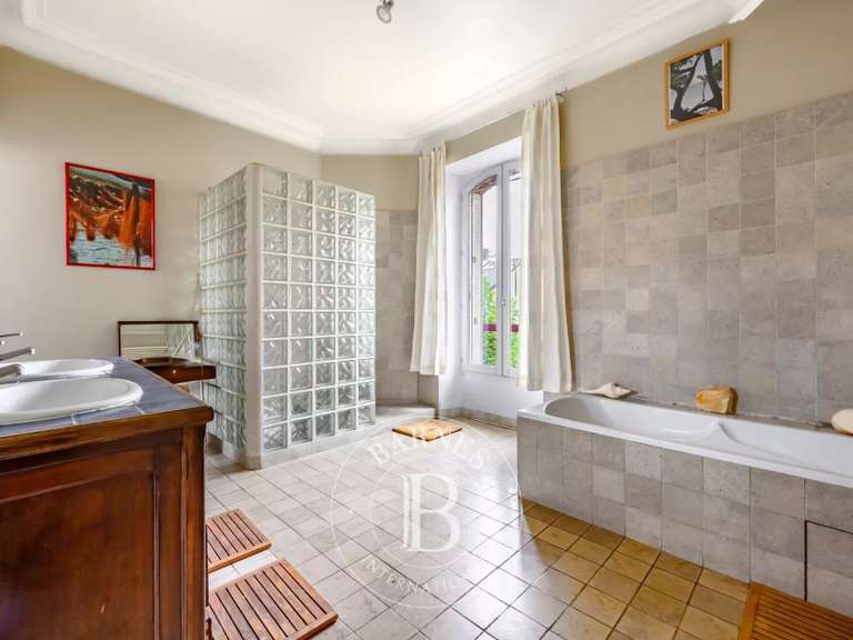 Maison Joinville-le-Pont - 6 chambres - 350m²