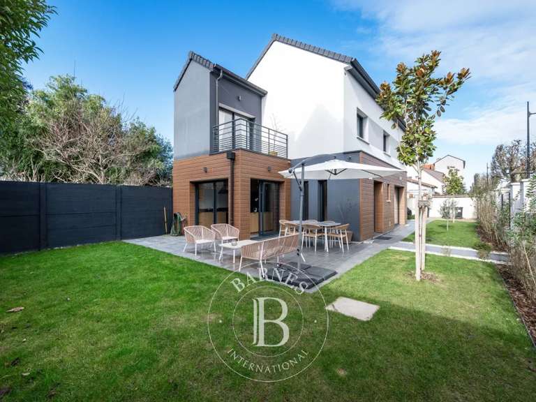 Maison Joinville-le-Pont - 5 chambres - 150m²