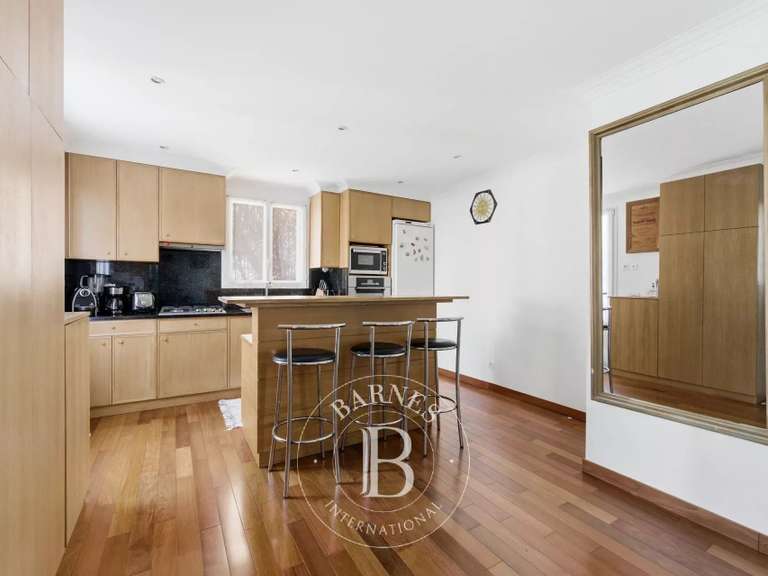 House Joinville-le-Pont - 3 bedrooms - 115m²