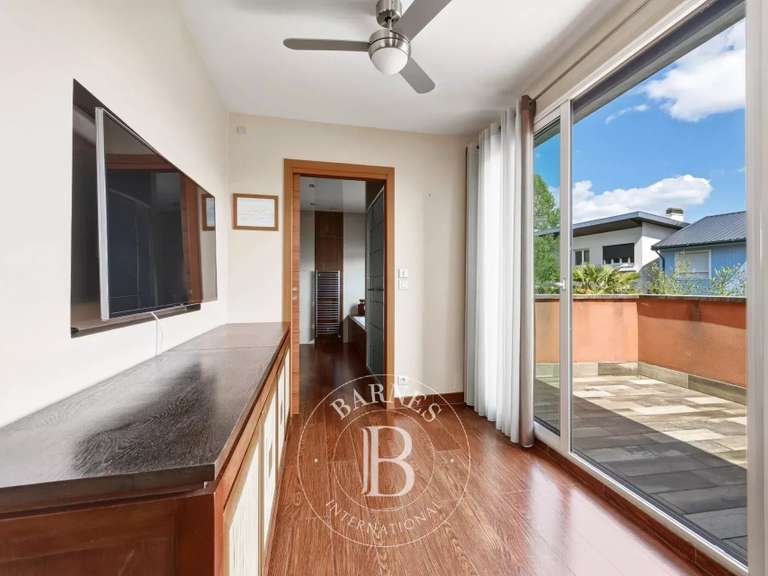 Maison Joinville-le-Pont - 5 chambres - 344m²