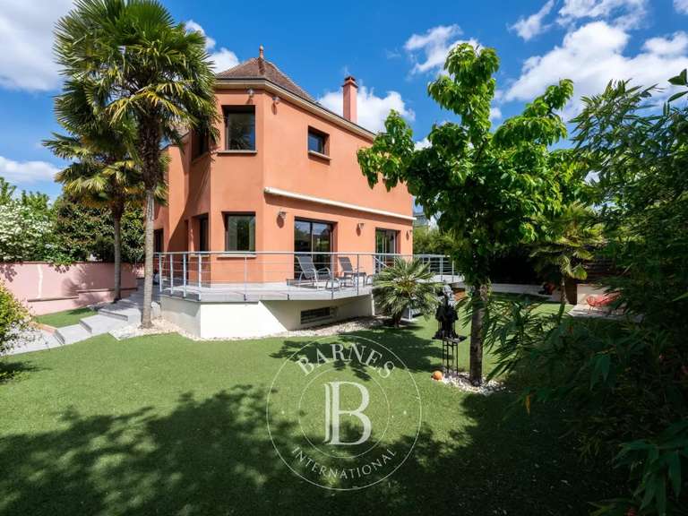 Maison Joinville-le-Pont - 5 chambres - 344m²