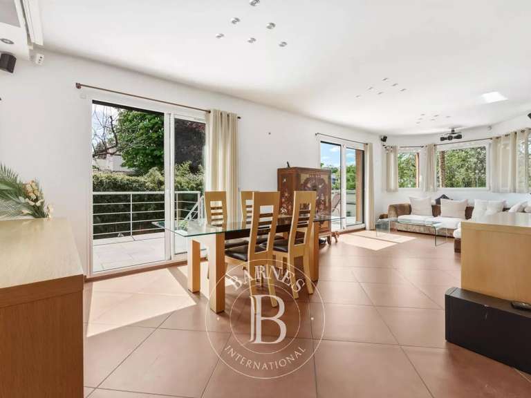 Maison Joinville-le-Pont - 5 chambres - 344m²