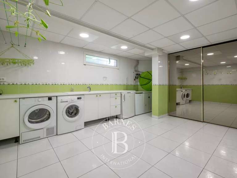 Maison Joinville-le-Pont - 5 chambres - 344m²