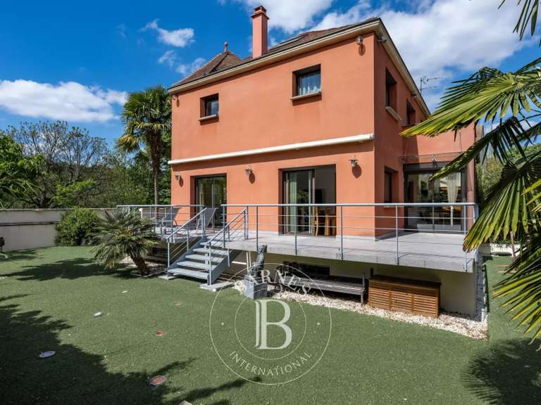 Maison Joinville-le-Pont - 5 chambres - 344m²