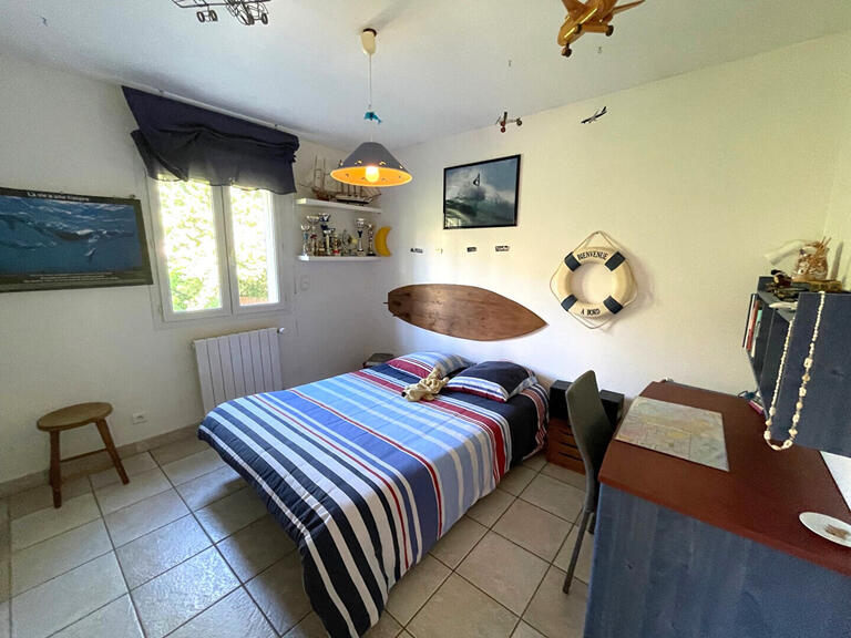 Maison Jonquerettes - 5 chambres - 176m²