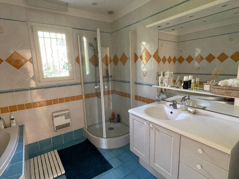 Maison Jonquerettes - 5 chambres - 176m²
