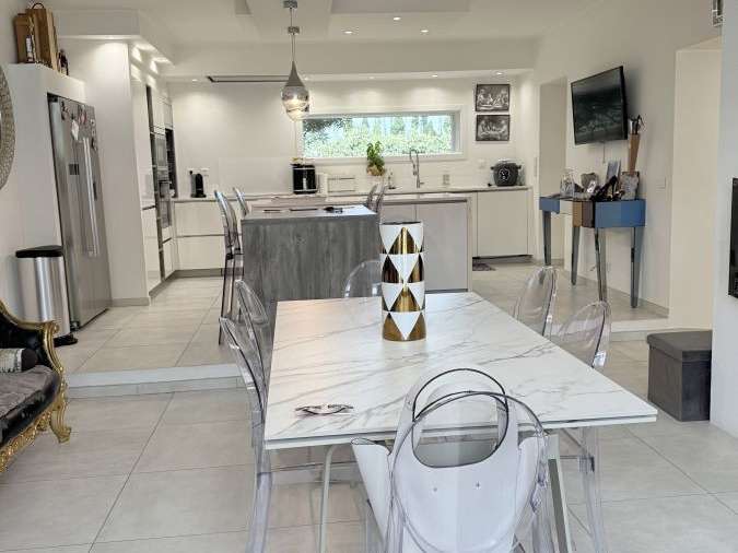 Maison Jonquières - 450m²