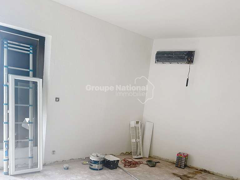 Maison Jonquières-Saint-Vincent - 3 chambres - 140m²