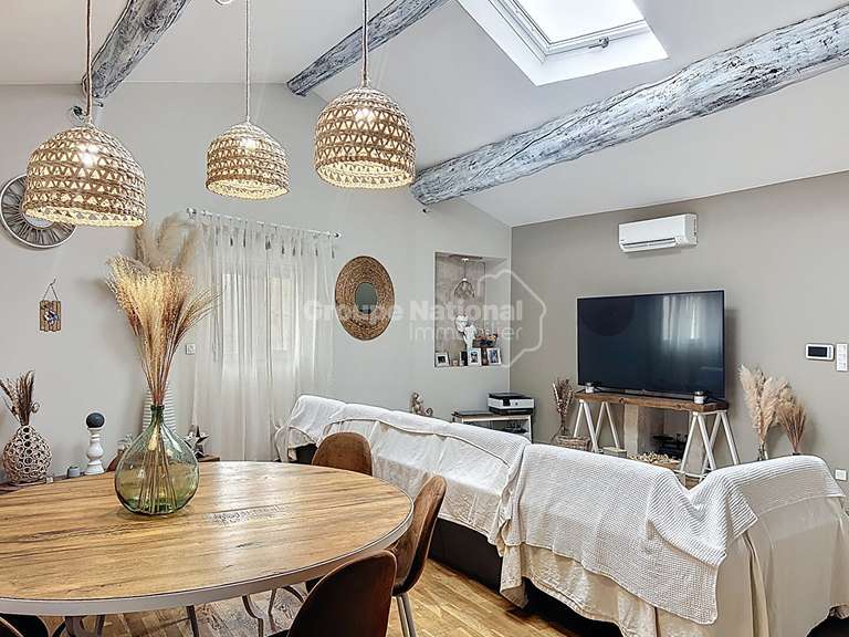 Maison Jonquières-Saint-Vincent - 3 chambres - 140m²