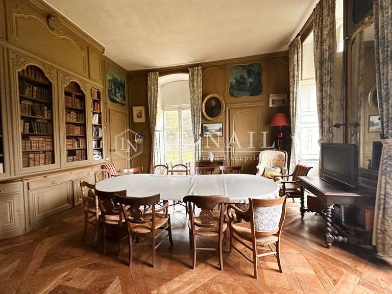 Château Josselin - 9 chambres - 750m²