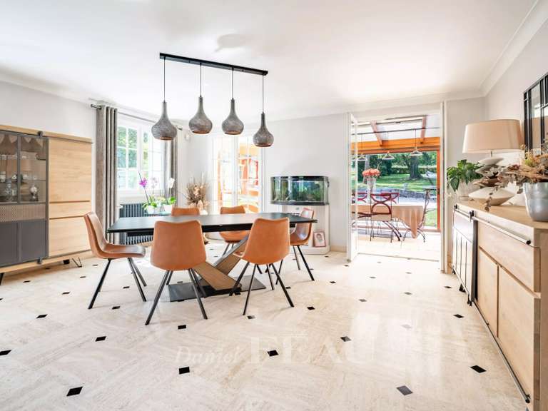 Maison Jouars-Pontchartrain - 5 chambres - 320m²