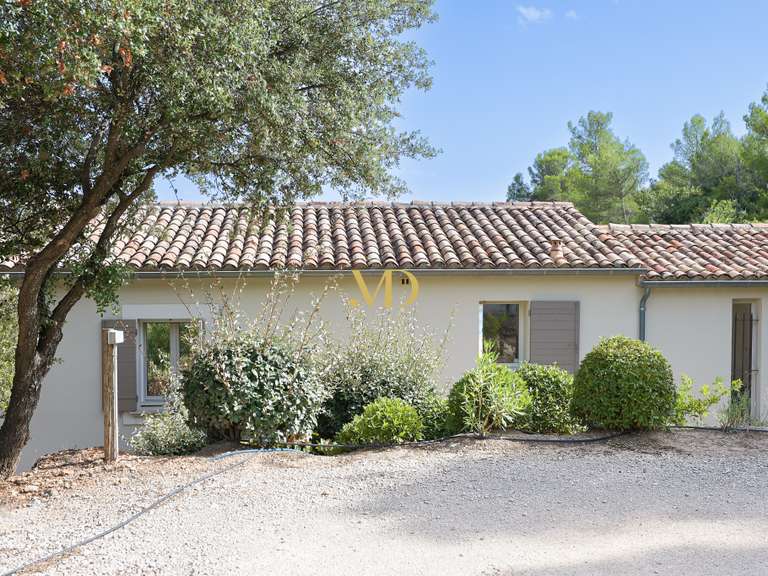 House Joucas - 5 bedrooms - 200m²