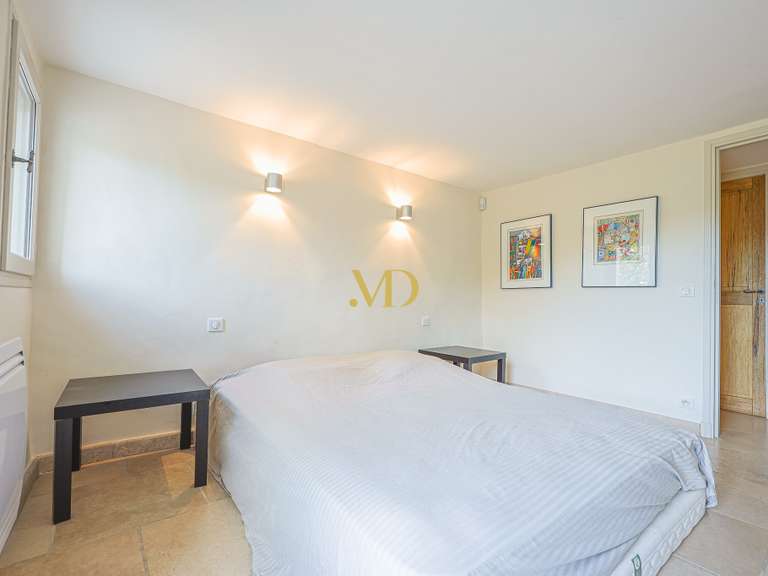 House Joucas - 5 bedrooms - 200m²