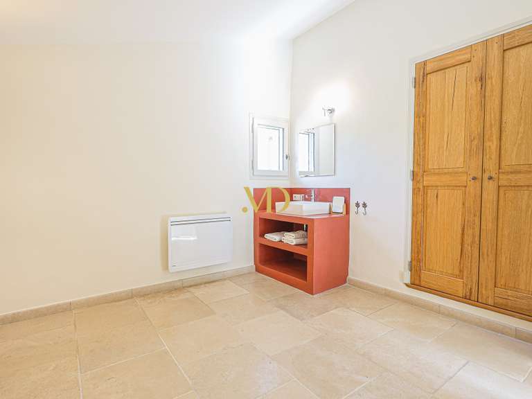 House Joucas - 5 bedrooms - 200m²