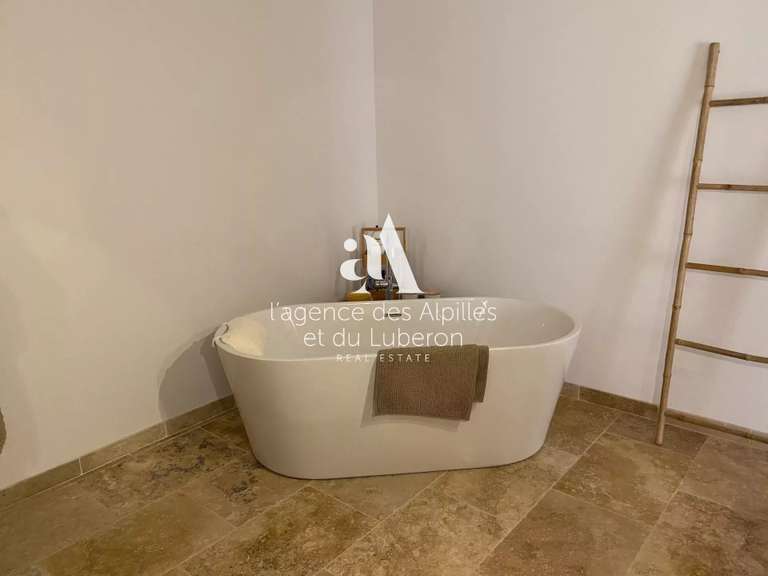 House Joucas - 4 bedrooms - 6300m²