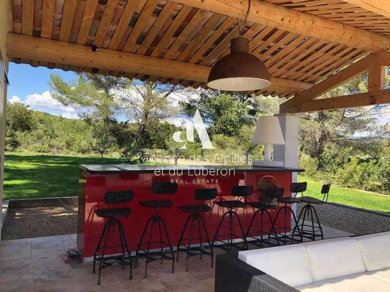 House Joucas - 4 bedrooms - 6300m²