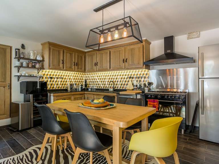 Maison Joucas - 5 chambres - 285m²