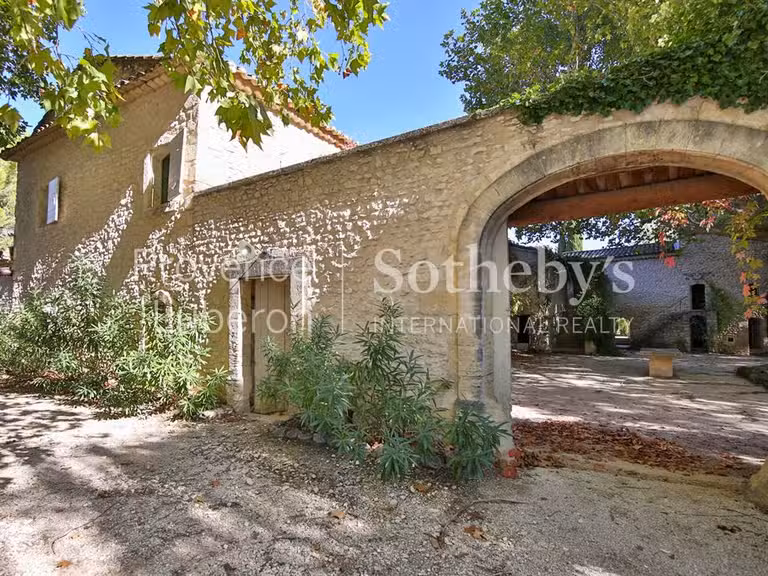 Maison Joucas - 7 chambres - 378m²