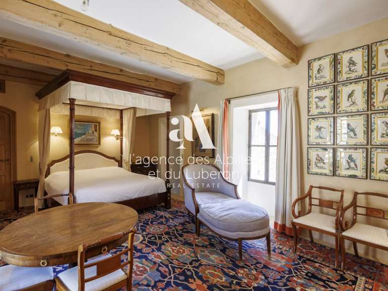 Propriété Joucas - 8 chambres - 5650m²