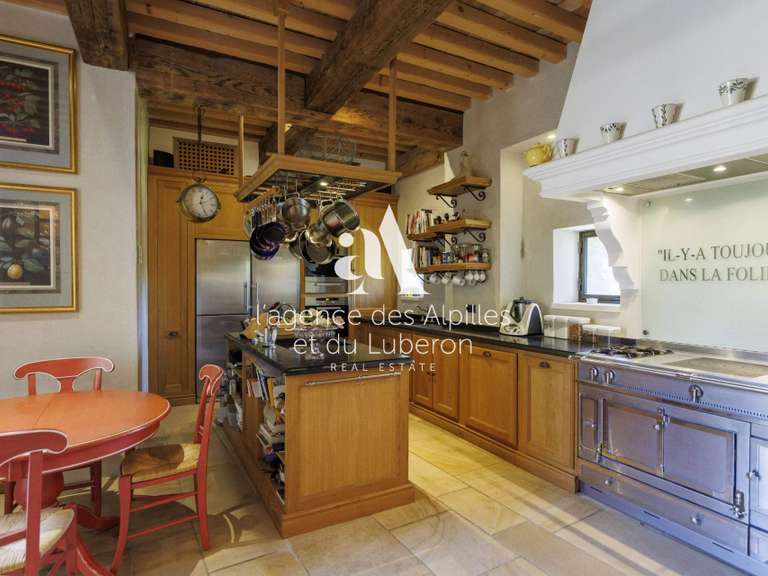 Propriété Joucas - 8 chambres - 5650m²
