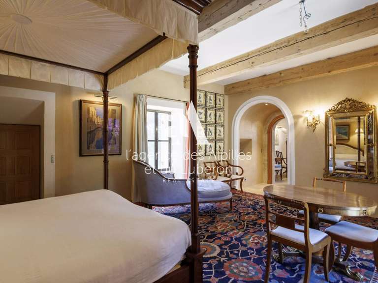 Propriété Joucas - 8 chambres - 5650m²
