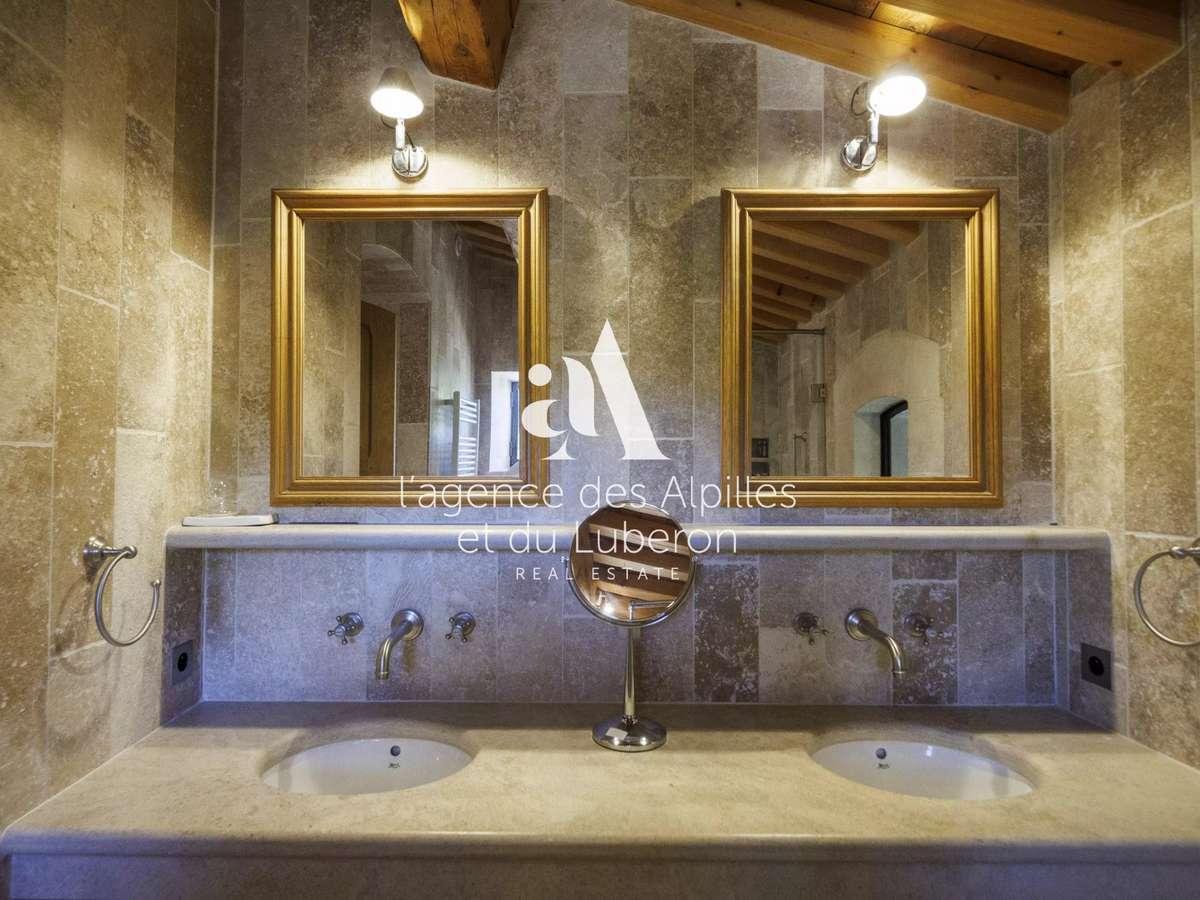 Property Joucas