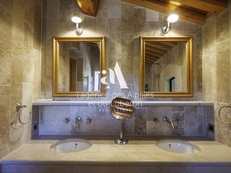 Propriété Joucas - 8 chambres - 5650m²
