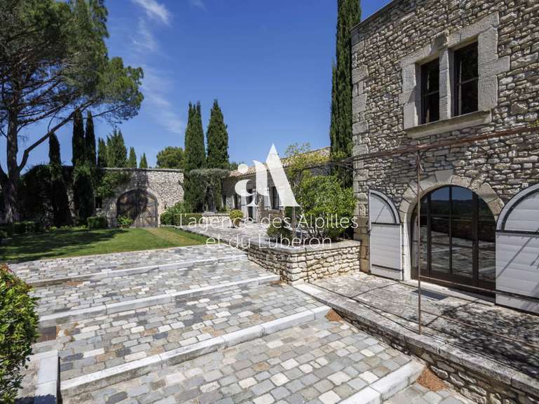 Propriété Joucas - 8 chambres - 5650m²