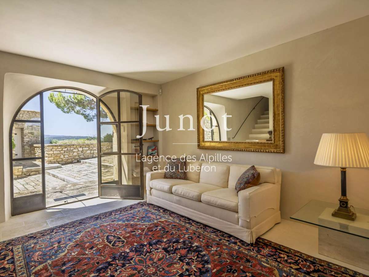 Property Joucas