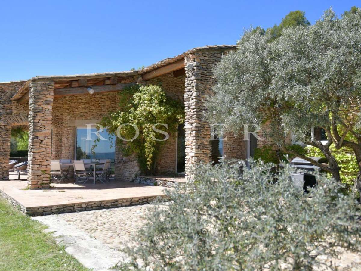 Villa Joucas