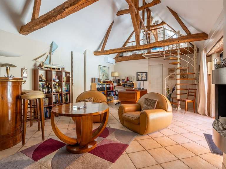 Maison Joué-lès-Tours - 3 chambres - 210m²