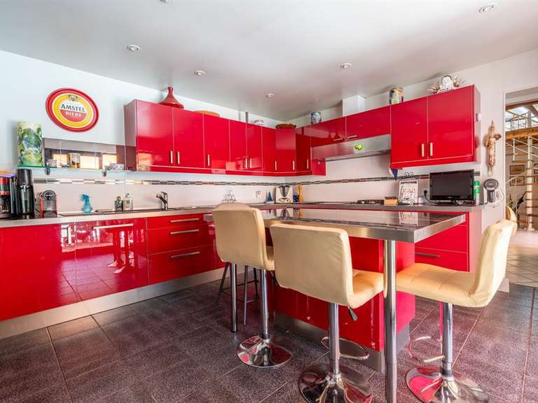 Maison Joué-lès-Tours - 3 chambres - 210m²