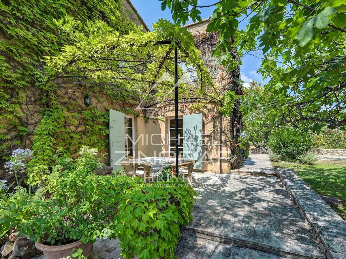 Maison Jouques