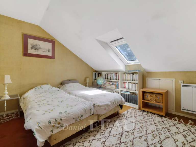 Maison Jouy-en-Josas - 5 chambres - 161m²