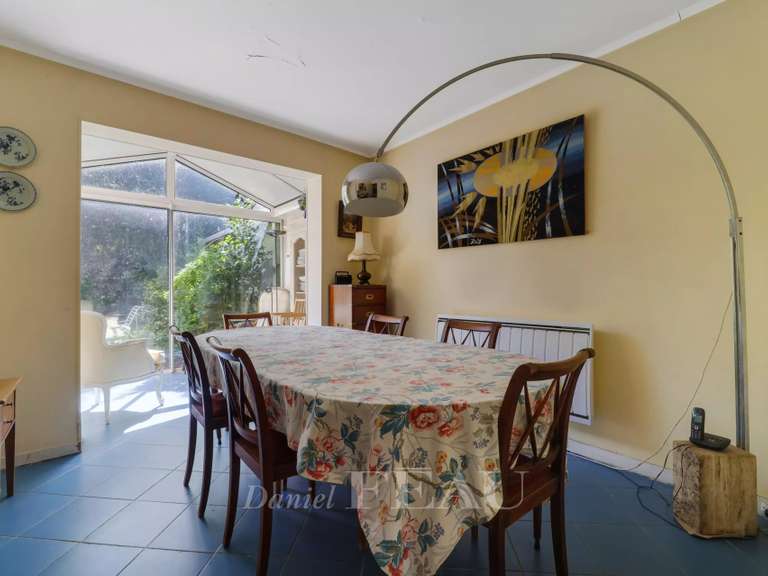 Maison Jouy-en-Josas - 5 chambres - 161m²
