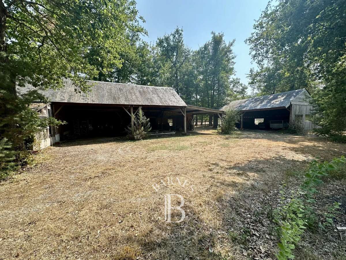 Property Jouy-le-Potier