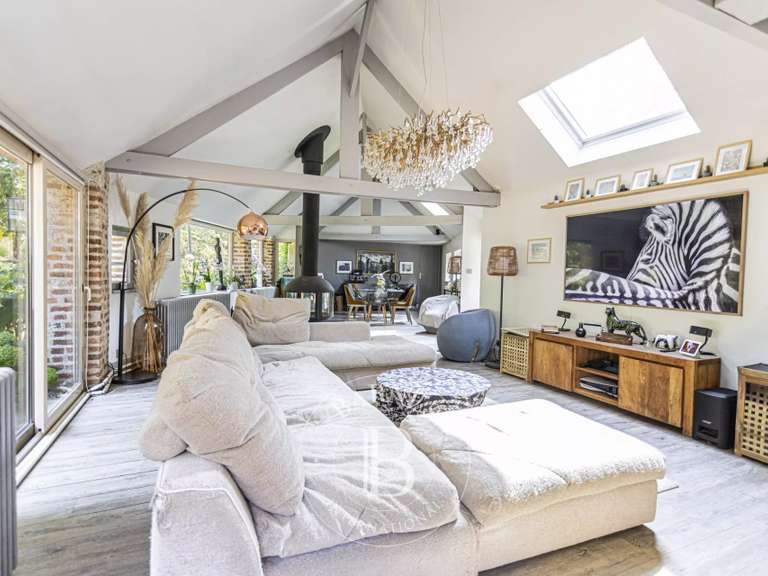 Property Jouy-le-Potier - 3 bedrooms - 270m²