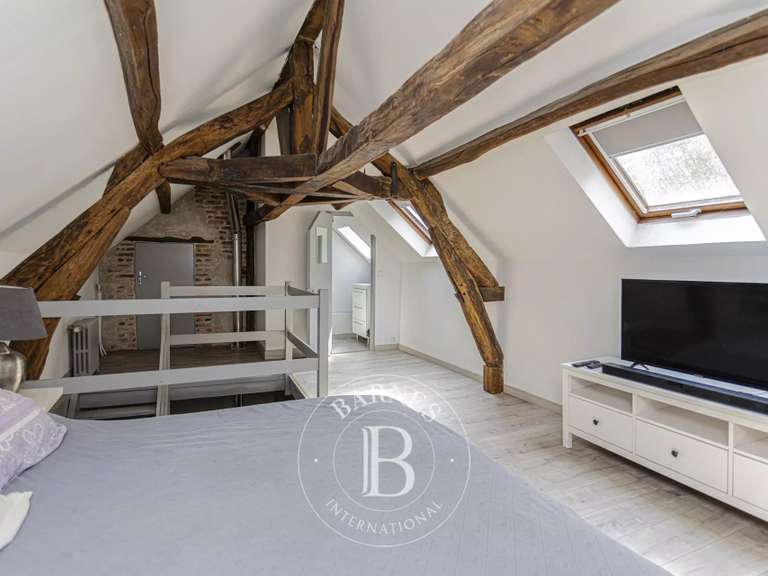 Property Jouy-le-Potier - 3 bedrooms - 270m²