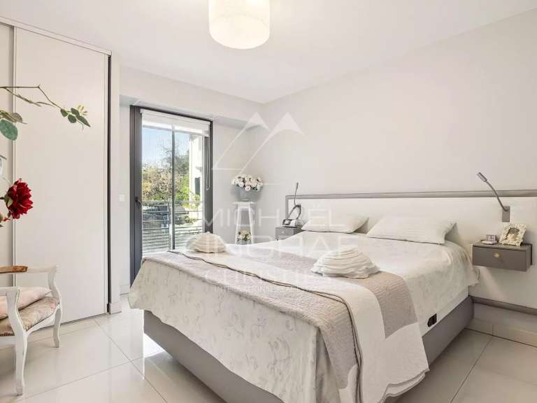 Apartment with Sea view juan-les-pins - 3 bedrooms - 128m²