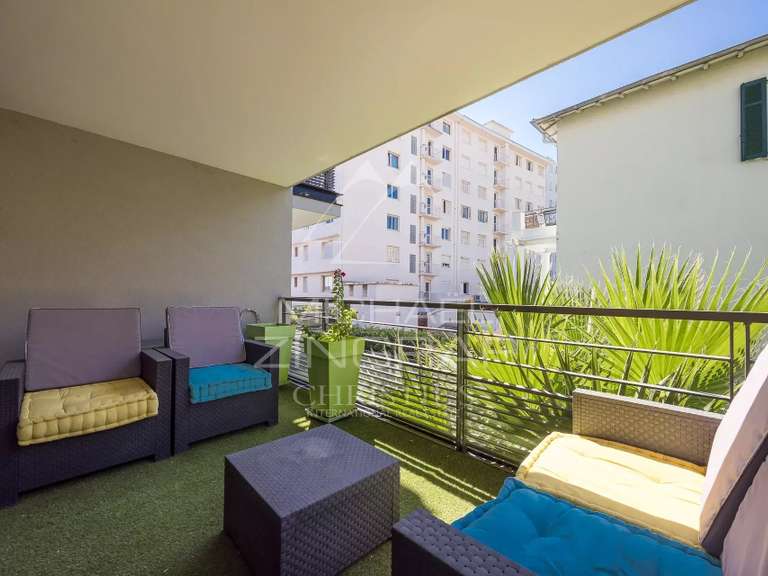 Apartment with Sea view juan-les-pins - 3 bedrooms - 128m²