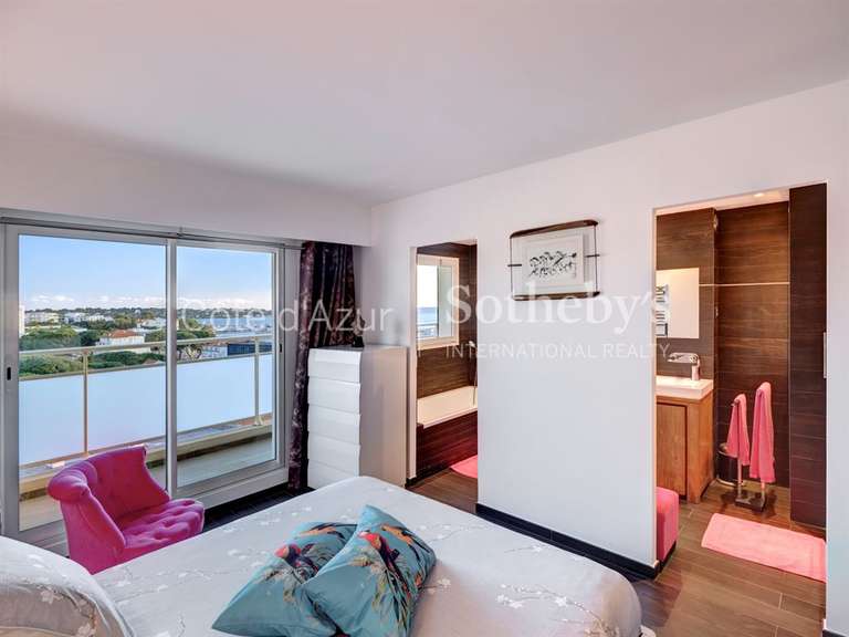 Apartment with Sea view juan-les-pins - 2 bedrooms - 114m²