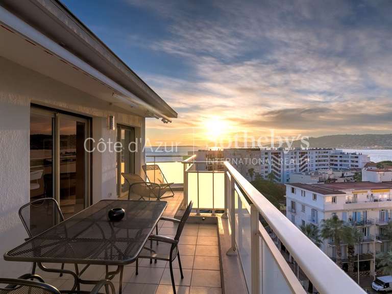 Apartment with Sea view juan-les-pins - 2 bedrooms - 114m²
