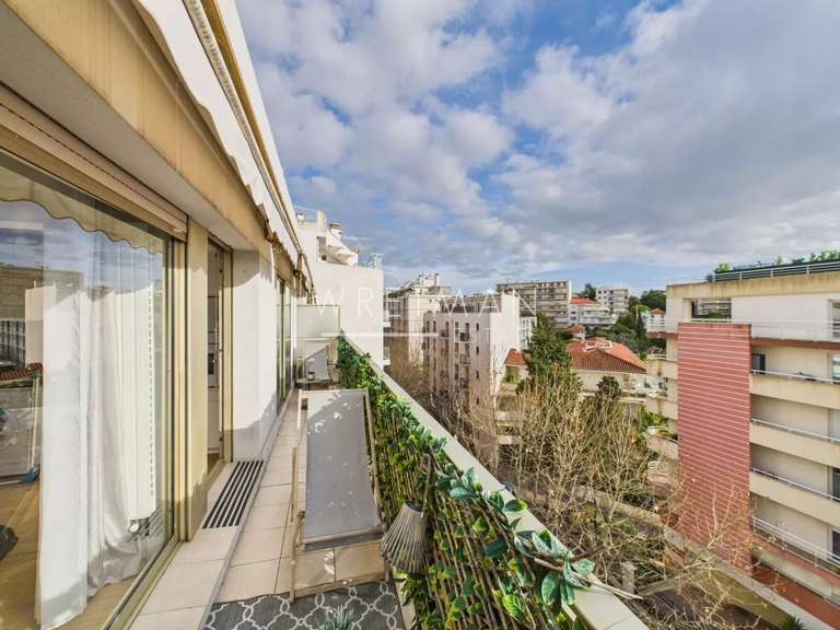 Appartement Juan-les-pins - 3 chambres - 109m²