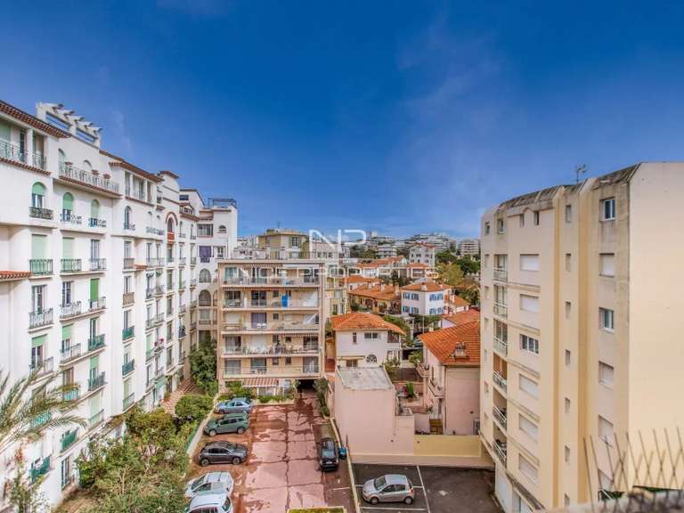 Appartement Juan-les-pins - 2 chambres - 81m²